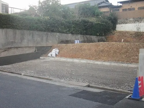 【4】砕石敷駐車場完了